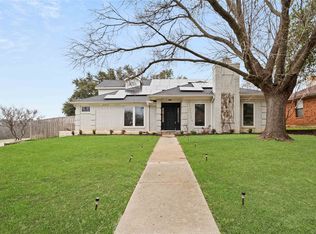 2901 Creekside Ct, Carrollton, TX 75007