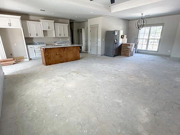 2nd image of 6416 Lake Alapaha Dr