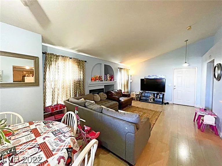 7950 W Flamingo Rd #2048 — Photo 9