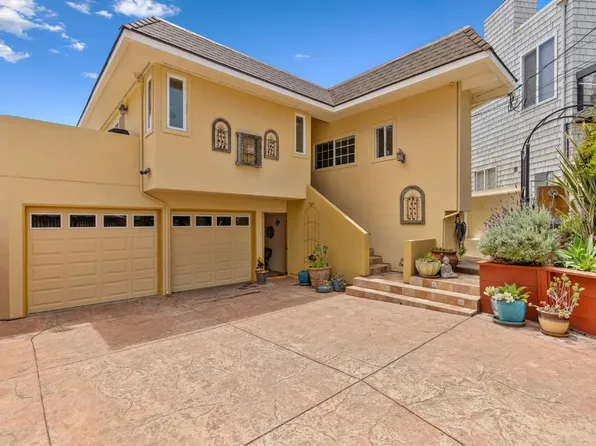 22122 E Cliff Dr, Santa Cruz, CA 95062