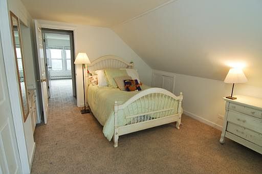 5th image of 5425 Lyman Ave