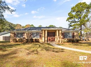 6848 Sandra Dr, Theodore, AL 36582