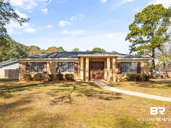 6848 Sandra Dr, Theodore, AL 36582