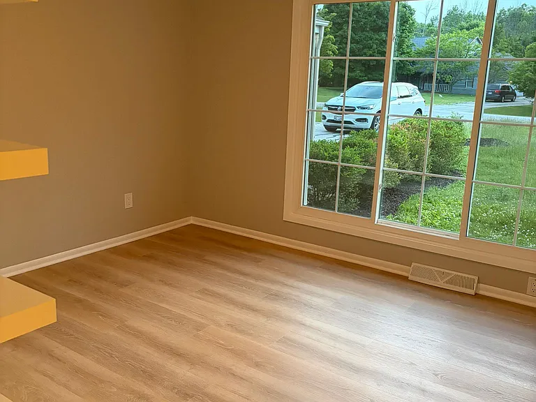 11910 N Forest Dr — Photo 2