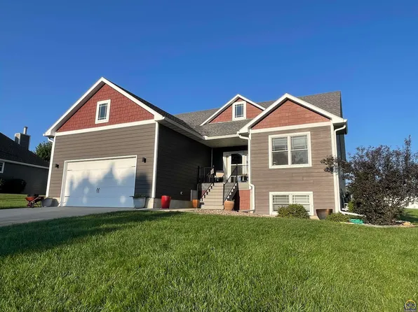 2919 Crestview Dr, Emporia, KS 66801