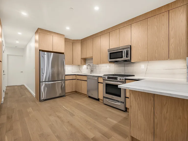 17 Orchard St #3 — Photo 4
