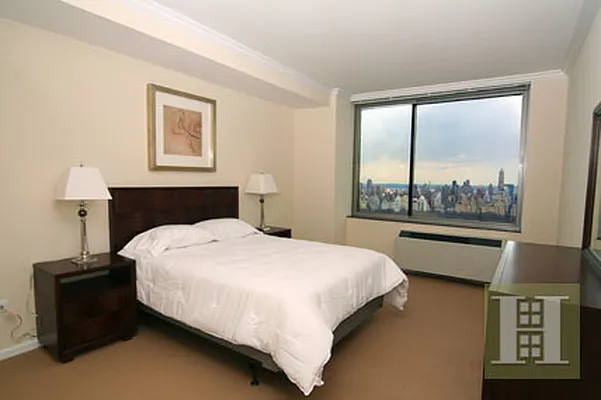 Rented by Halstead Real Estate | media 31