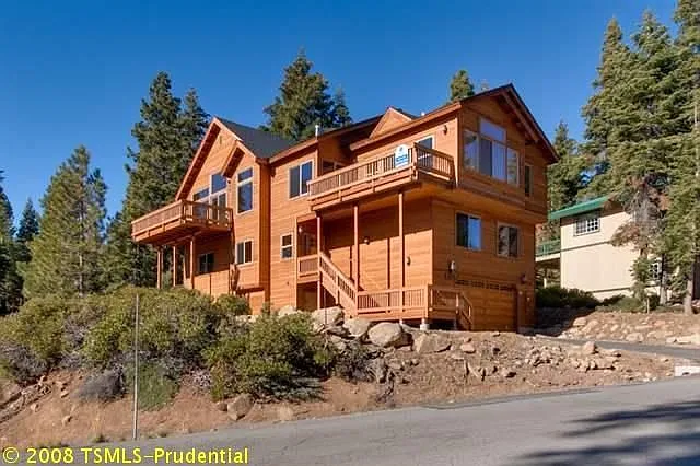 3675 Lacrosse Dr photo 1