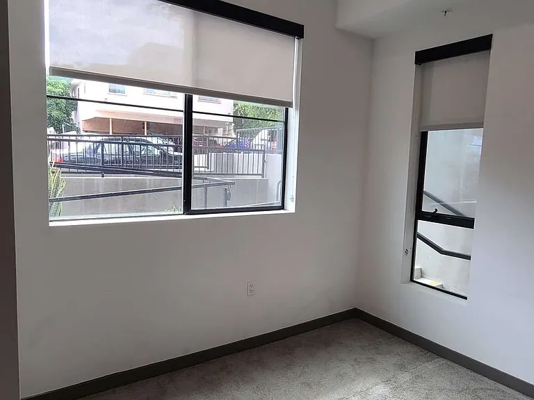 644 N Hobart Blvd — Photo 38