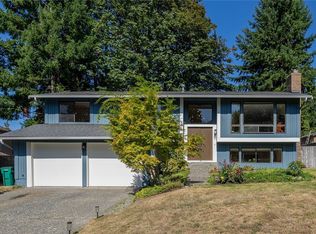 8318 NE 122nd Pl, Kirkland, WA 98034