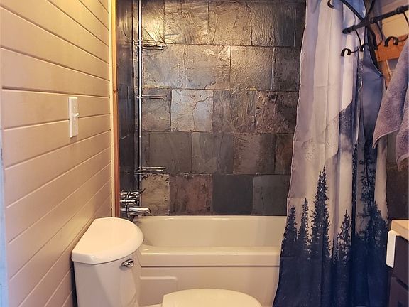 5th image of 116 Tatoosh Trl