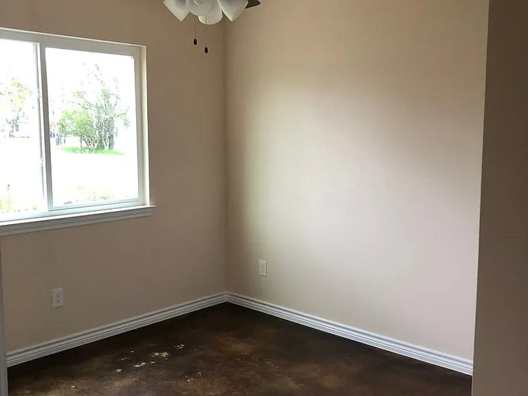 509 College St — Photo 22