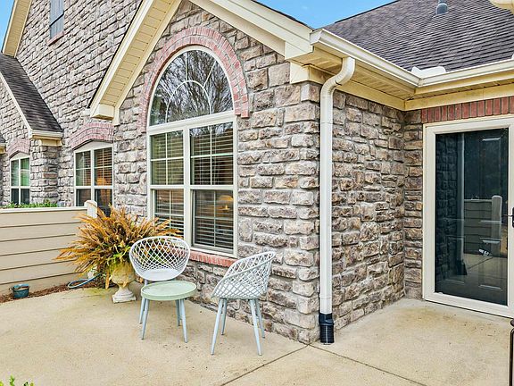 4th image of 124 Cornerstone Ct #124