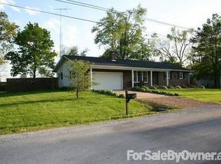 614 E Pine St, Coulterville, IL 62237