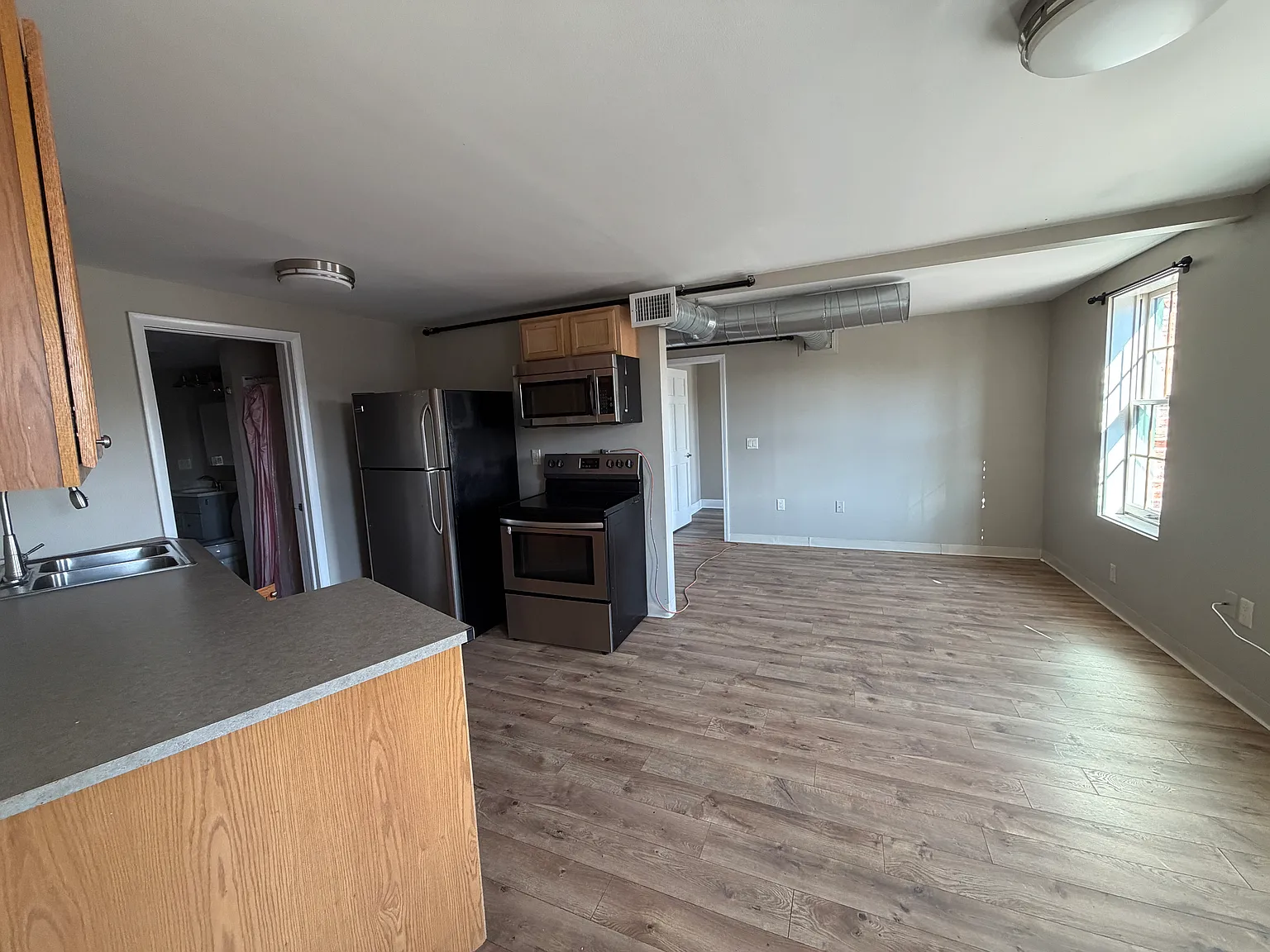 1 bed, 600 sqft, $1,150 — Photo 3