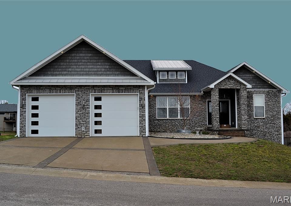 1st image of 122 Page St