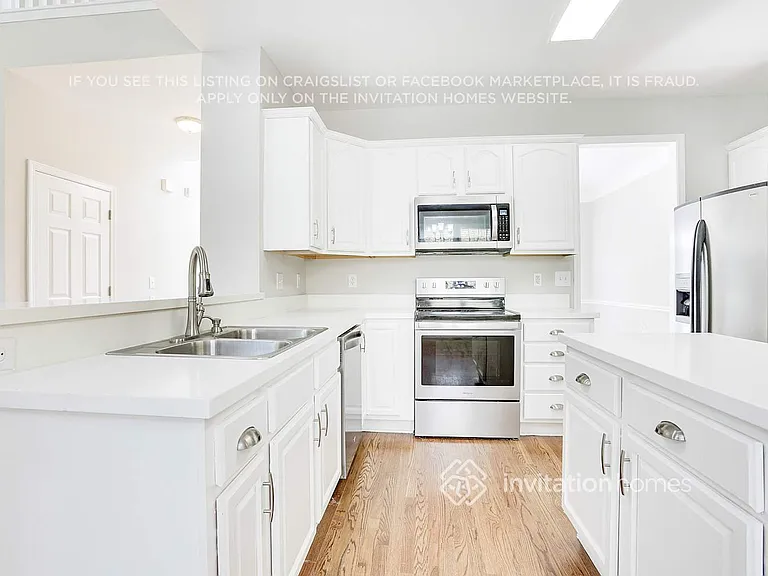 1413 Amberton Way — Photo 10