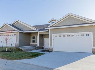 1572 SE Blackthorne Dr, Waukee, IA 50263