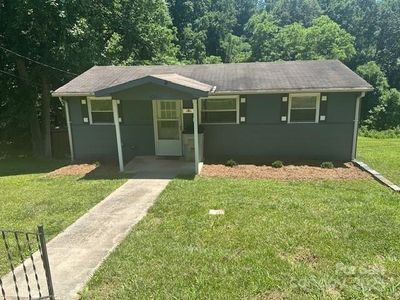 1011 Warren Pl NW, Lenoir, NC, 28645