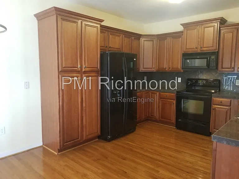 14636 Sailboat Cir — Photo 8