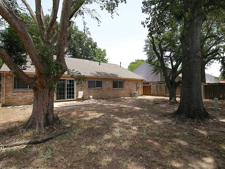 18203 Brooknoll Dr — Photo 14