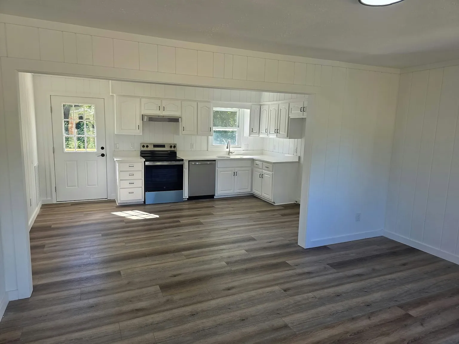 960 Bill Smith Rd — Photo 2