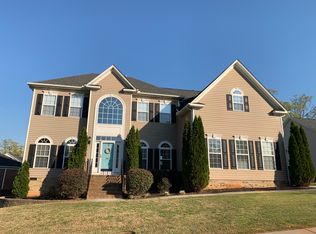 100 Meadow Rose Dr, Travelers Rest, SC 29690