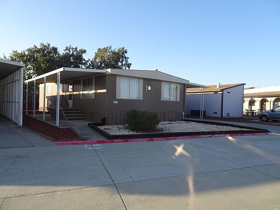 5th image of 128 Zaragoza Dr