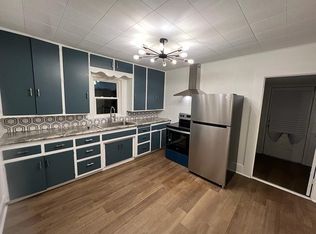 111 2nd St #1A, McLean, TX 79057