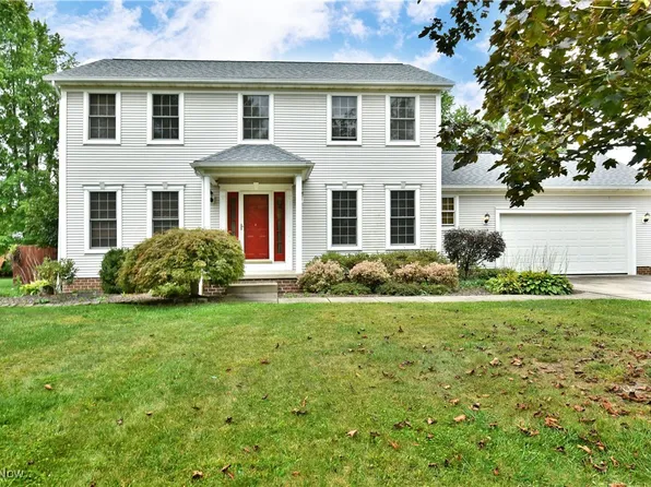 1265 Mary Dr SW, Warren, OH 44481