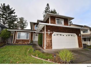 121 Veronda Ave, Cotati, CA 94931