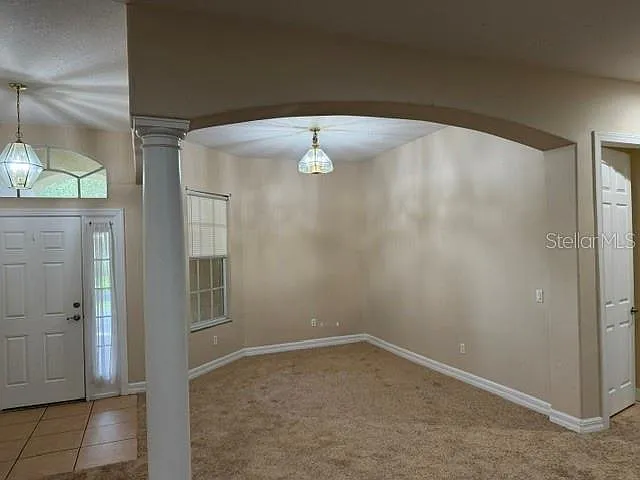 3 bed, 3.0 bath, 2340 sqft, $1,900 — Photo 3
