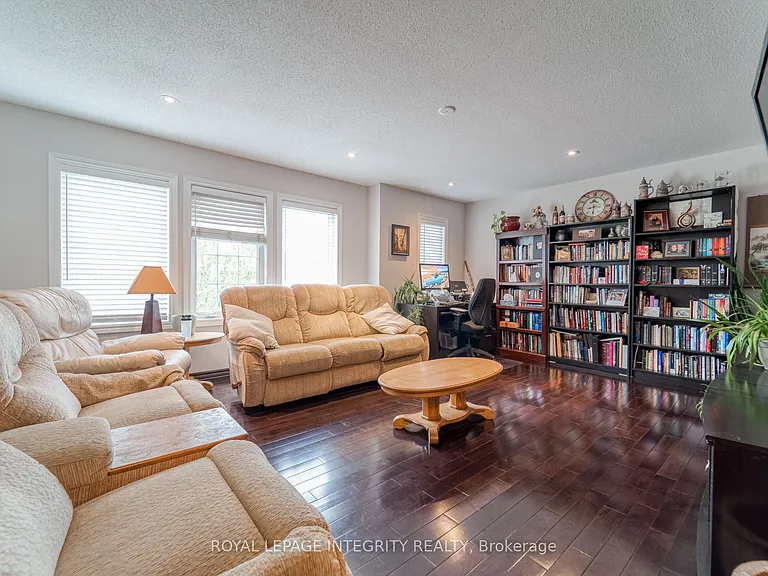 2203 River Mist Rd — Photo 7