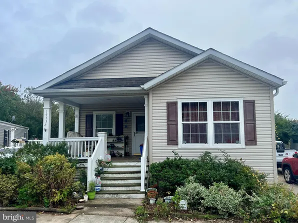 14538 Iberia Cir, Chantilly, VA 20151