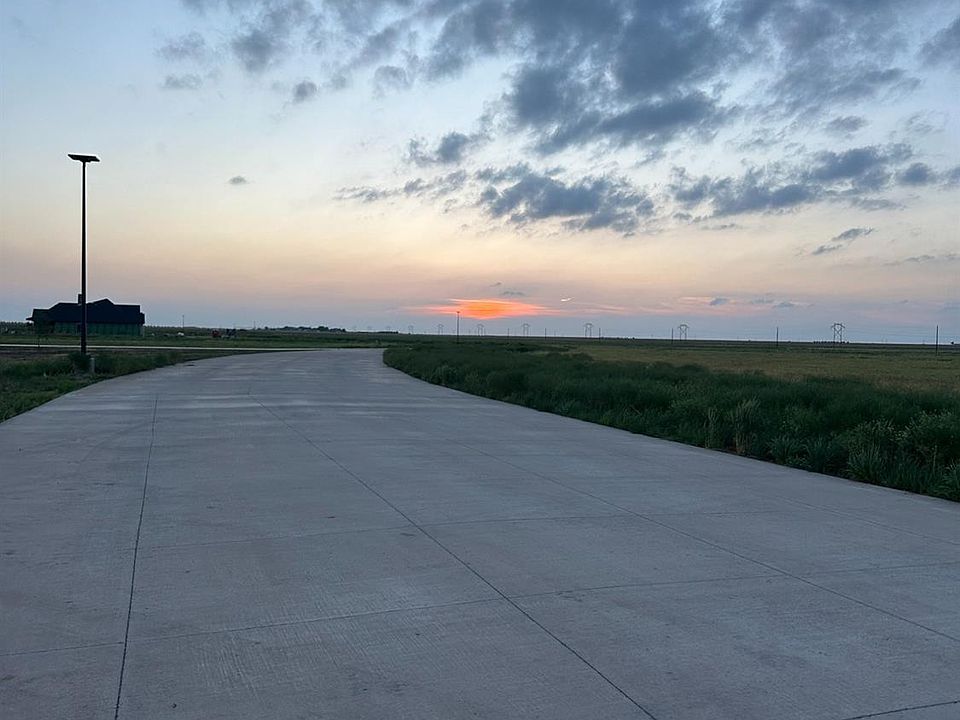 2nd image of 6832 Sunset Ln