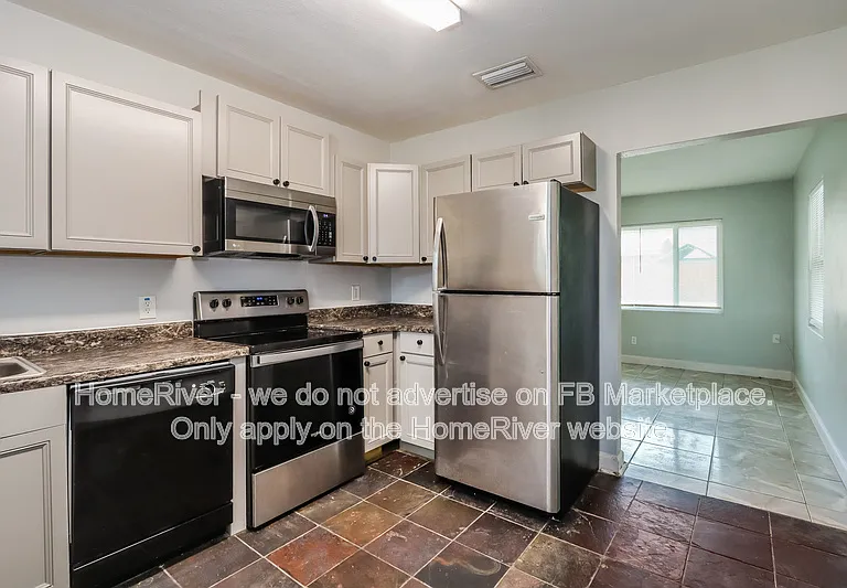 5809 Michigan Ave — Photo 7