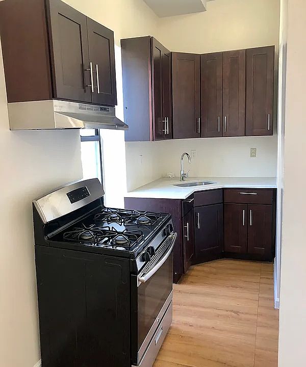 1st image of 1656 Saint Johns Pl APT 1A