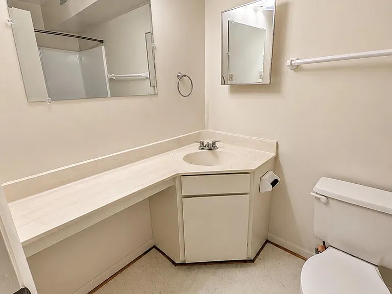122 Turtle Creek Rd #2 — Photo 8