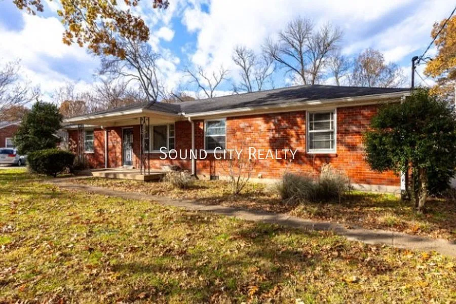 Home for rent Glencliff/Woodbine/Nashville 3 bed 1 bath brick home with attached garage — Photo 2