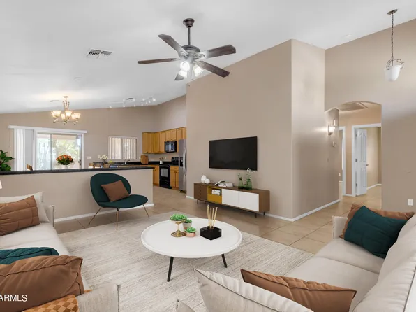 43273 W CHISHOLM Drive, Maricopa, AZ 85138