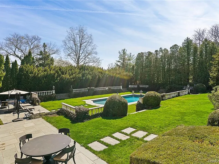 99 Mamaroneck Rd — Photo 31