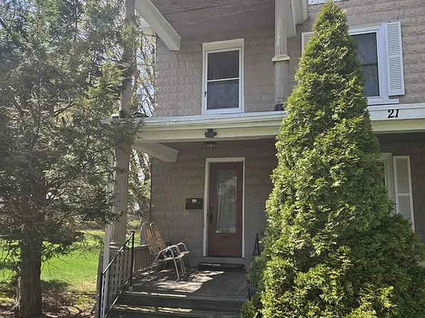 21 Mill St, Westfield, MA 01085