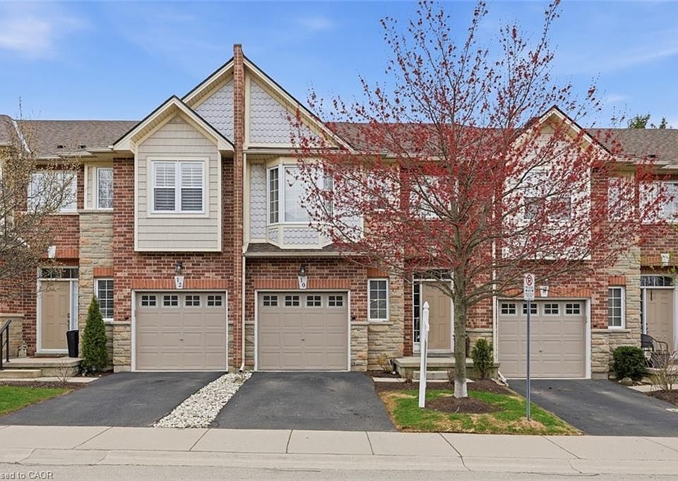 1st image of 10 Liddycoat Ln #4