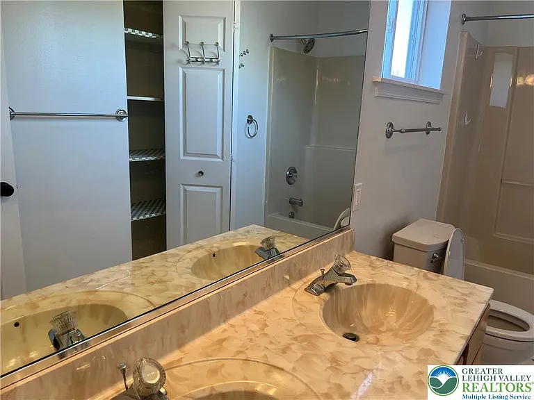 2593 Halleck Dr — Photo 22