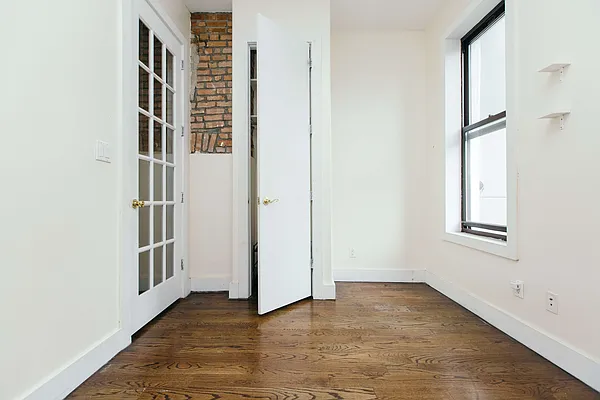 Rented by Nooklyn NYC LLC | media 35