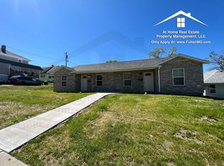 312 Saint Louis Ave APT A, Fulton, MO 65251