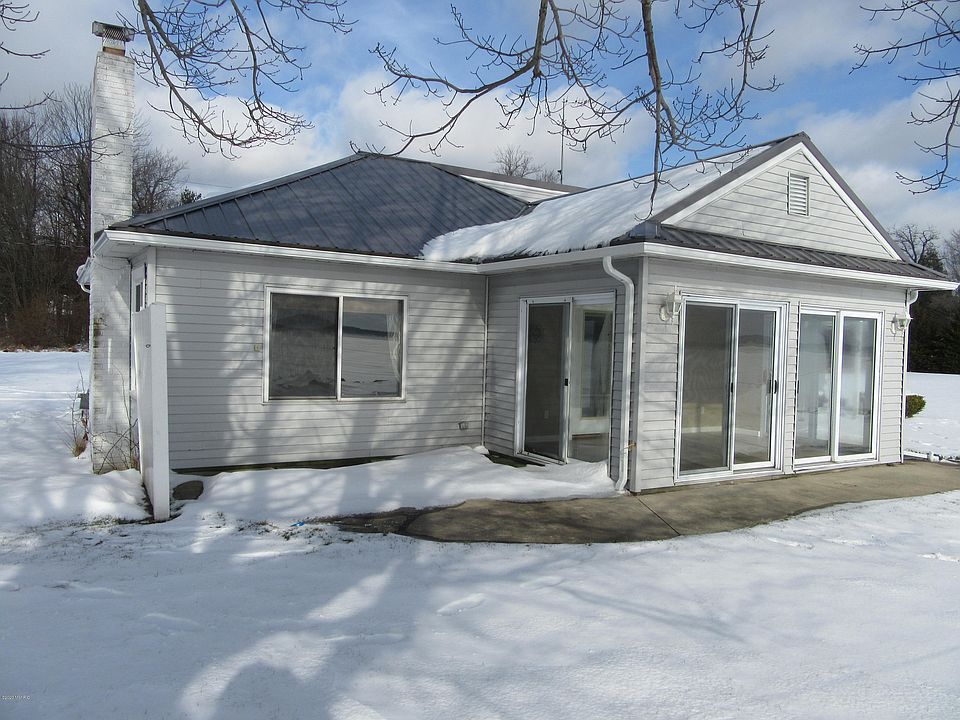 1st image of 3145 Memorial Dr