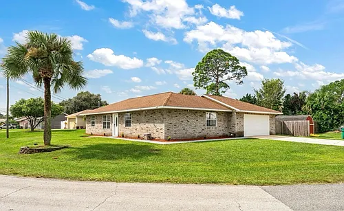 5235 Devon St Photo 1