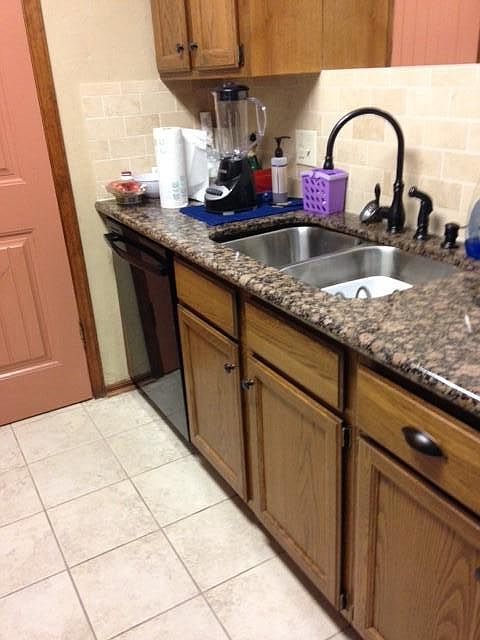 Unit 218 Kitchen