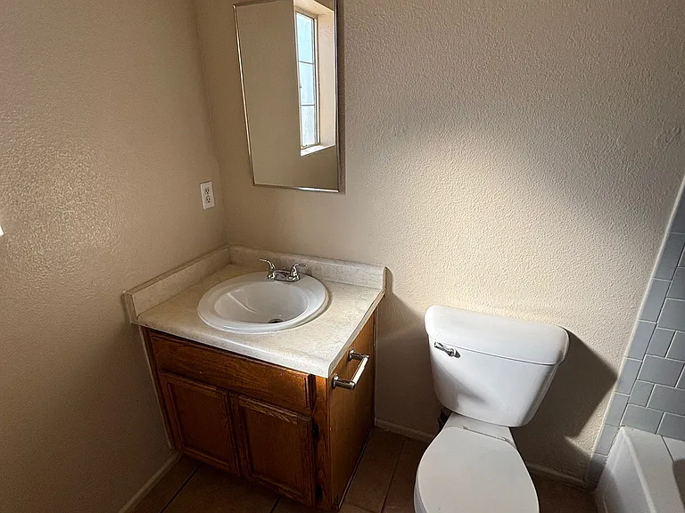4748 W 17th Pl — Photo 17